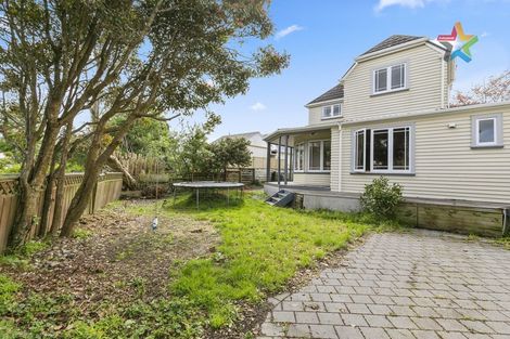 Photo of property in 87 Kings Crescent, Hutt Central, Lower Hutt, 5010