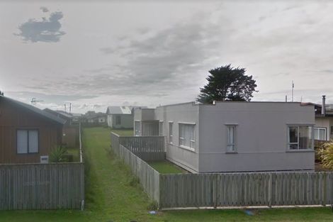 Photo of property in 25a Roore Street, Foxton Beach, Foxton, 4815