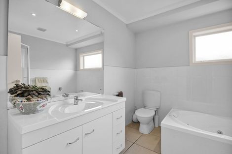 Photo of property in 29d Baring Terrace, Strandon, New Plymouth, 4312