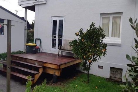 Photo of property in 2/36 Walter Street, Hauraki, Auckland, 0622