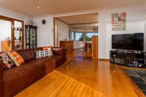 Photo of property in 1/288 East Coast Road, Forrest Hill, Auckland, 0620
