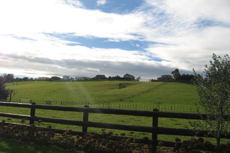 Photo of property in 57-75 Valley Views, Fitzherbert, Palmerston North, 4472
