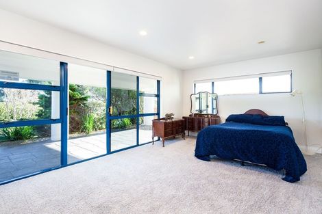 Photo of property in 117 Mangorei Road, Merrilands, New Plymouth, 4312