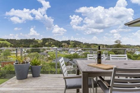 Photo of property in 4 Penney Rise, Matakana, 0985