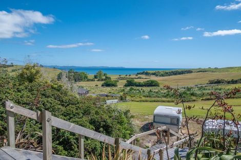 Photo of property in 38 Taipa View Road, Taipa, 0483