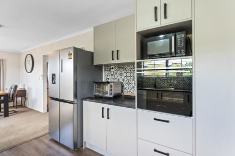 Photo of property in 8 Cambridge Street, Pahiatua, 4910