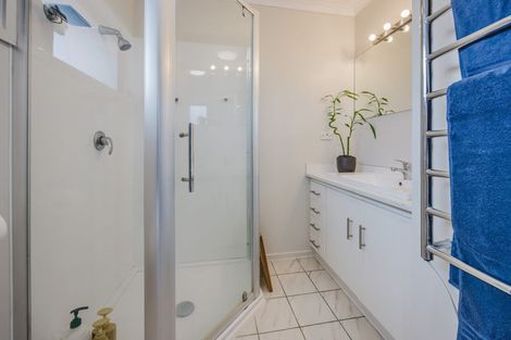 Photo of property in 168 Walter Strevens Drive, Conifer Grove, Takanini, 2112