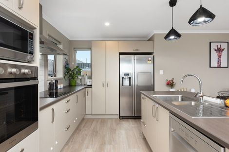 Photo of property in 14 Watene Way, Welcome Bay, Tauranga, 3112