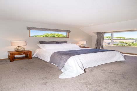 Photo of property in 376a Memorial Avenue, Burnside, Christchurch, 8053