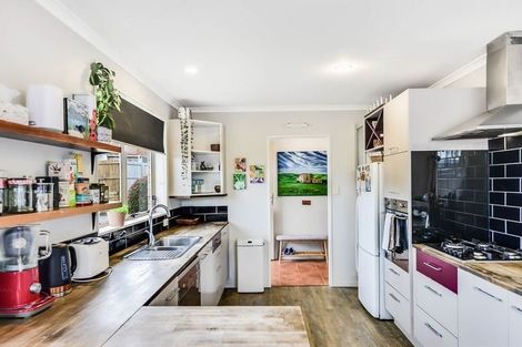 Photo of property in 28 Antrim Place, Nawton, Hamilton, 3200