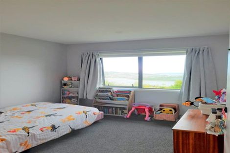 Photo of property in 98a Conclusion Street, Ascot Park, Porirua, 5024