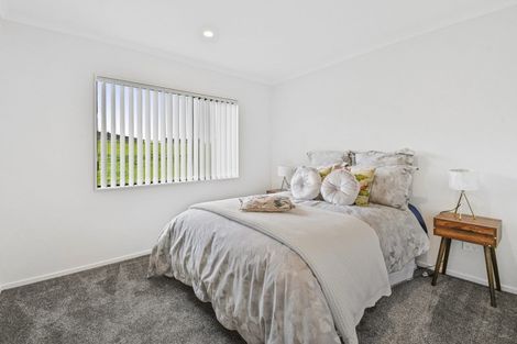 Photo of property in 10 Ambedkar Way, Pukekohe, 2120