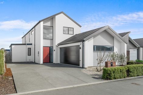 Photo of property in 14 Enforce Lane, Halswell, Christchurch, 8025