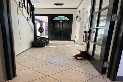 Photo of property in 1/14 Wilisa Rise, Goodwood Heights, Auckland, 2105