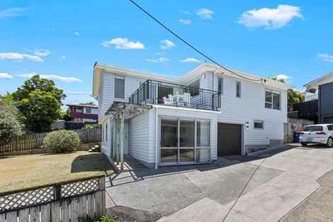 Photo of property in 1/525 Beach Road, Murrays Bay, Auckland, 0630