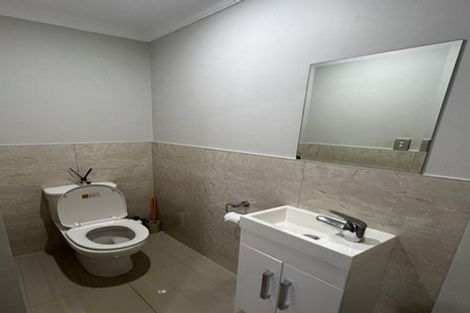 Photo of property in 15a York Road, Papatoetoe, Auckland, 2104