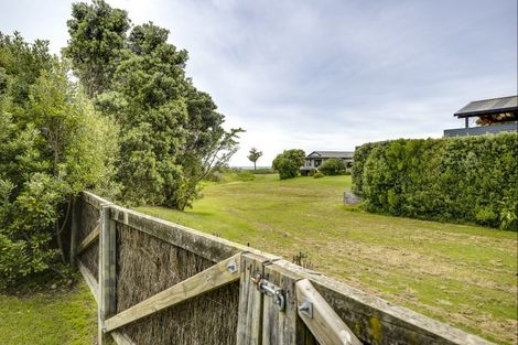 Photo of property in 100 Harper Road, Waimarama, 4294