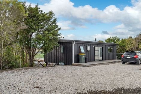 Photo of property in 25 Hull Road, Waitoki, Kaukapakapa, 0871