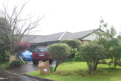 Photo of property in 7 Lutana Place, Burswood, Auckland, 2013