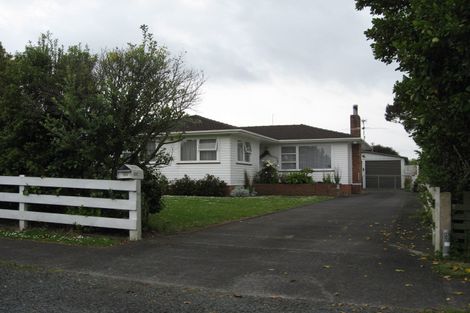 Photo of property in 372 Main Road, Huapai, Kumeu, 0810