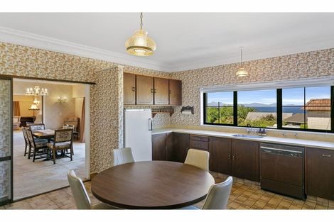 Photo of property in 62 Harvey Street, Waipahihi, Taupo, 3330