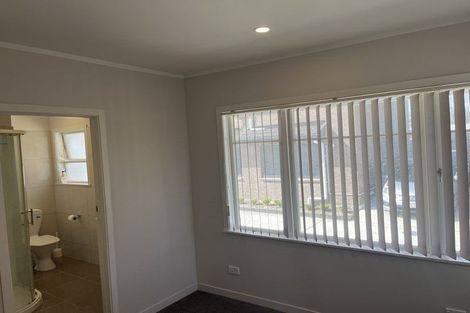Photo of property in 2/30 Calvert Avenue, Mangere East, Auckland, 2024