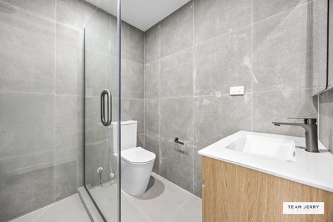 Photo of property in 40d Trentham Road, Papakura, 2110