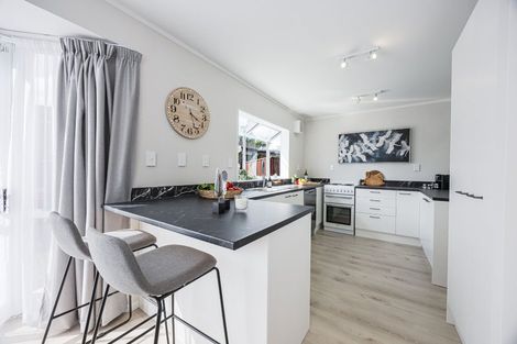 Photo of property in 4/73 Vintage Drive, Henderson, Auckland, 0612