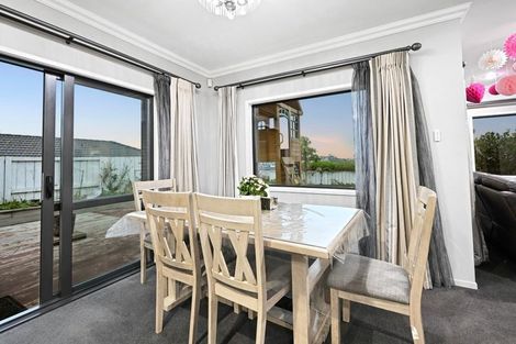 Photo of property in 14 Castleton Way, Flagstaff, Hamilton, 3210