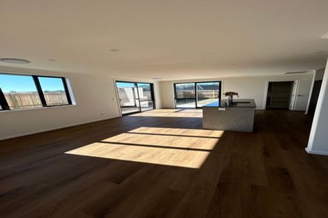 Photo of property in 16 Songpa Street, Halswell, Christchurch, 8025