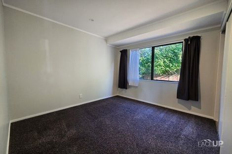 Photo of property in 1 Fernhaven Place, Massey, Auckland, 0614