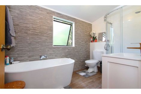 Photo of property in 1/36 James Street, Bayview, Auckland, 0629