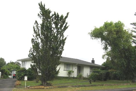 Photo of property in 39 Hellyers Street, Birkdale, Auckland, 0626