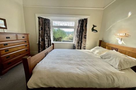Photo of property in 7 Paisley Terrace, Karori, Wellington, 6012