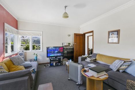 Photo of property in 6 Pimble Avenue, Karori, Wellington, 6012