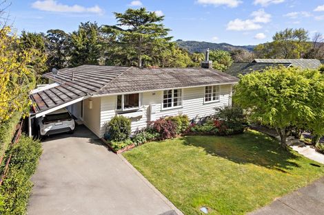 Photo of property in 4 Freemans Way, Pinehaven, Upper Hutt, 5019