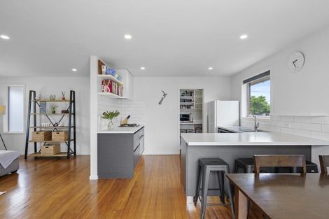 Photo of property in 63 Appleby Crescent, Burnside, Christchurch, 8053