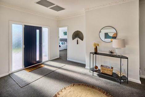 Photo of property in 7 Fairfield Avenue, Fairfield, Lower Hutt, 5011