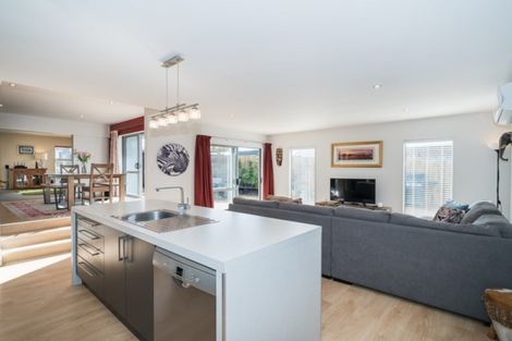 Photo of property in 14 Stonebridge Heights, Feilding, 4702