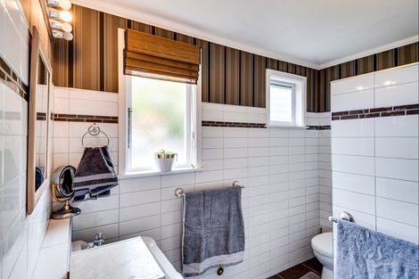 Photo of property in 755 Main North Road, Bay View, Napier, 4182