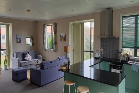 Photo of property in Tuscany Towers, 84/1 Ambrico Place, New Lynn, Auckland, 0600