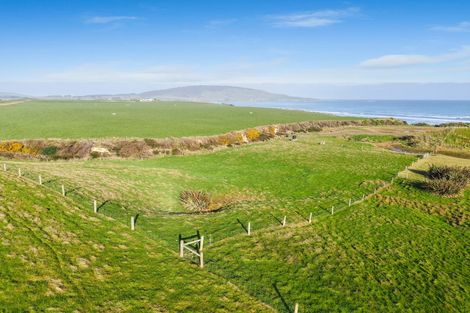 Photo of property in 11 Dudley Street, Orepuki, Riverton, 9881