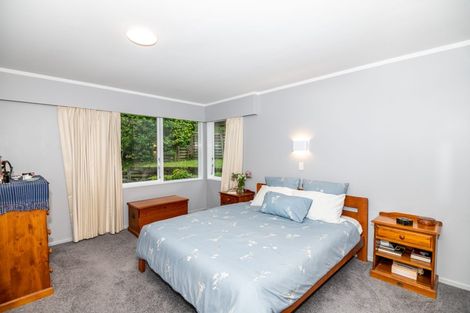 Photo of property in 72 Churton Drive, Churton Park, Wellington, 6037