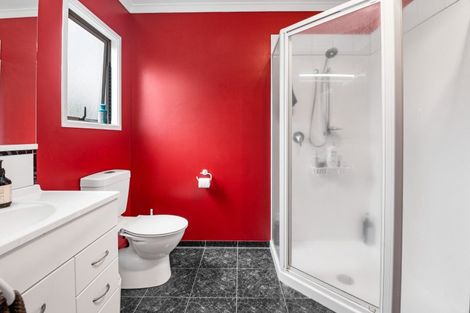 Photo of property in 20b Grand Vue Road, Kawaha Point, Rotorua, 3010