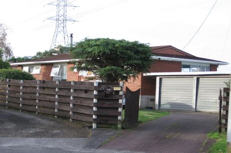 Photo of property in 44 Coniston Avenue, Te Atatu South, Auckland, 0610