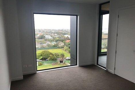 Photo of property in Frank Sargeson Apts, 508/74 Anzac Street, Takapuna, Auckland, 0622