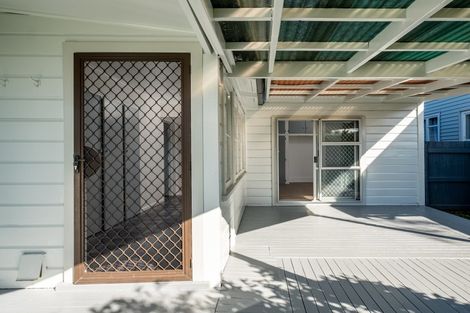 Photo of property in 247 Kahutia Street, Gisborne, 4010