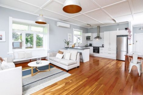 Photo of property in 3 Kiwi Avenue, Forest Lake, Hamilton, 3200