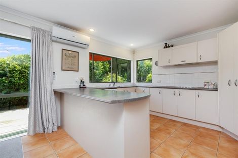 Photo of property in 17b Drake Street, Howick, Auckland, 2014