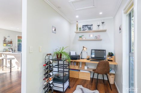 Photo of property in 41 Norana Road, Maoribank, Upper Hutt, 5018